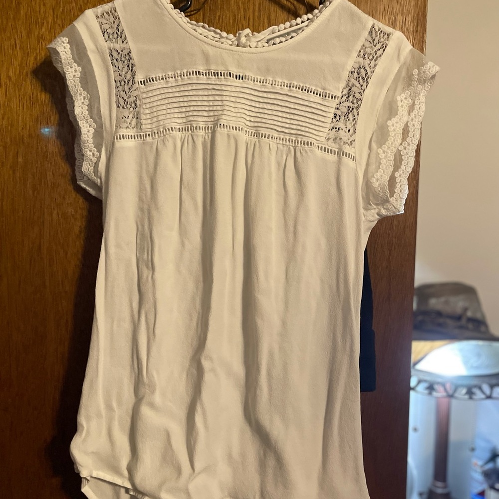 Cute white shirt